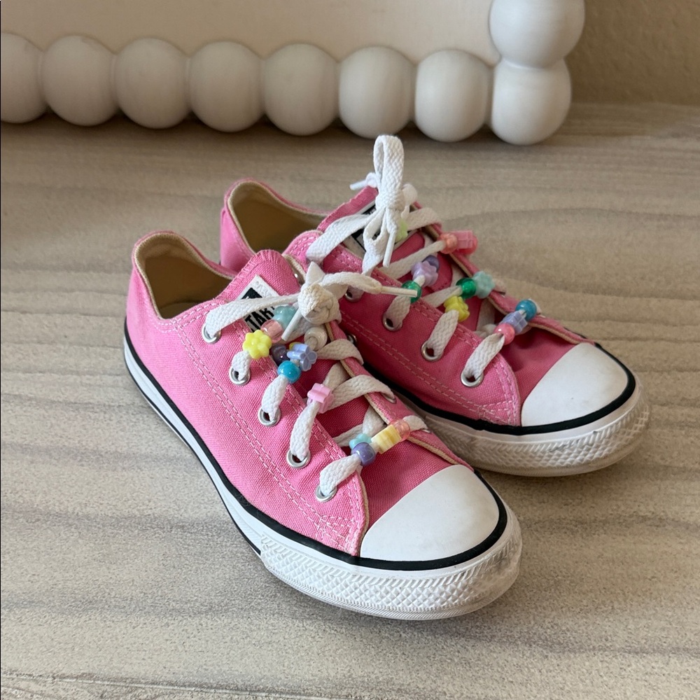 Girls pink converse low top